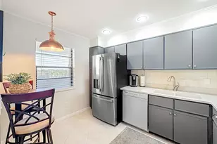 150 Lake Nancy Ln, West Palm Beach, FL 33411 - Photo 8