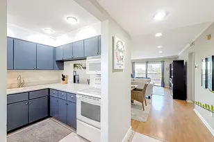 150 Lake Nancy Ln, West Palm Beach, FL 33411 - Photo 6