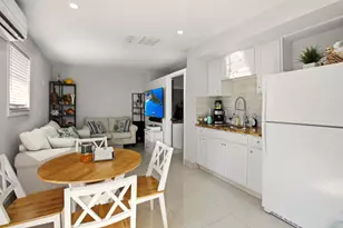 13545 Exotica Ln, Wellington, FL 33414 - Photo 10