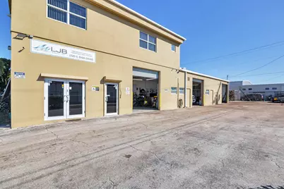 109 Reed Road, Lake Park, FL 33403 - Photo 2