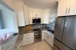 2004 Lake Osborne Dr, Lake Worth Beach, FL 33461 - Photo 6