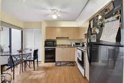 7509 Glendevon Lane #1006, Delray Beach, FL 33446 - Photo 8