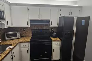 9235 SW 8th St, Boca Raton, FL 33428 - Photo 8