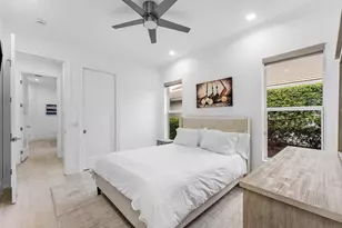 132 Pembroke Dr, Palm Beach Gardens, FL 33418 - Photo 32