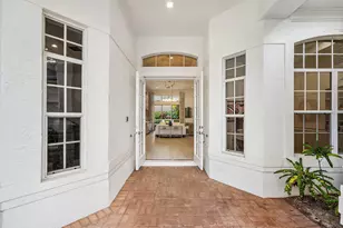 132 Pembroke Dr, Palm Beach Gardens, FL 33418 - Photo 4