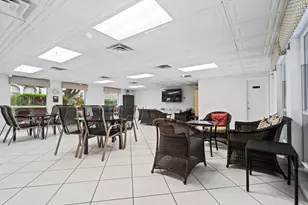 250 NE 20th St, Boca Raton, FL 33431 - Photo 36