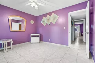 250 NE 20th St, Boca Raton, FL 33431 - Photo 22