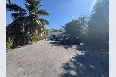 154 NE 5th Avenue, Delray Beach, FL 33483 - Photo 12