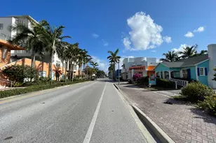 154 NE 5th Ave, Delray Beach, FL 33483 - Photo 1