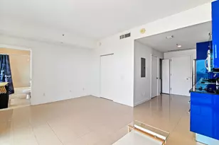 60 SW 13th St, Miami, FL 33130 - Photo 8