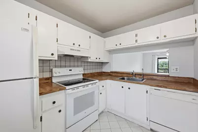 7142 Golf Colony Court #102, Lake Worth, FL 33467 - Photo 4