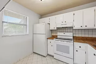 7142 Golf Colony Ct, Lake Worth Beach, FL 33467 - Photo 6