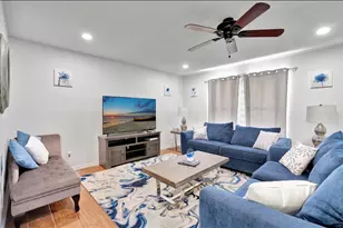 2099 SE Madison St, Stuart, FL 34996 - Photo 2