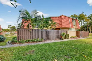 22958 Oxford Pl, Boca Raton, FL 33433 - Photo 4