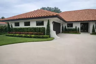 3984 SE Fairway E, Stuart, FL 34997 - Photo 2