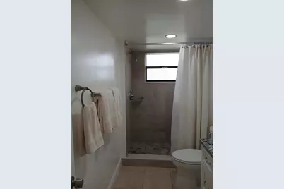 4760 Lucerne Lakes Boulevard W #405, Lake Worth, FL 33467 - Photo 8