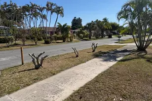 635 NW 5th St, Boynton Beach, FL 33435 - Photo 14