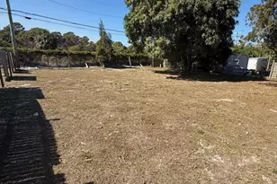 635 NW 5th St, Boynton Beach, FL 33435 - Photo 16