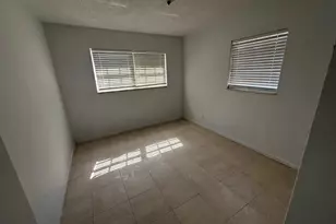 635 NW 5th St, Boynton Beach, FL 33435 - Photo 2