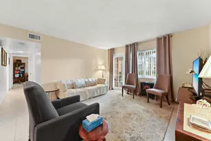 1951 NE 2nd Ave, Wilton Manors, FL 33305 - Photo 8