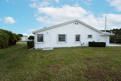 2201 SW 22nd Way, Boynton Beach, FL 33426 - Photo 4