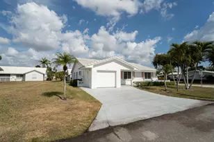2201 SW 22nd Way, Boynton Beach, FL 33426 - Photo 2