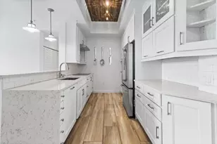 410 Evernia St, West Palm Beach, FL 33401 - Photo 2