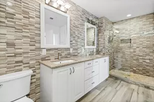 410 Evernia St, West Palm Beach, FL 33401 - Photo 16