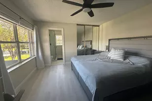 39 Essex Ct, West Palm Beach, FL 33411 - Photo 10