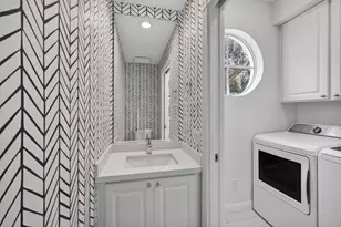 355 Salinas Dr, Palm Beach Gardens, FL 33410 - Photo 16