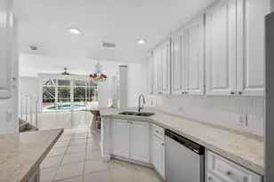 355 Salinas Dr, Palm Beach Gardens, FL 33410 - Photo 14