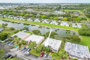 107 Lake Terry Dr, West Palm Beach, FL 33411 - Photo 2