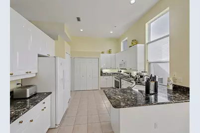 320 Sunset Bay Lane, Palm Beach Gardens, FL 33418 - Photo 8