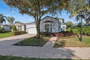 320 Sunset Bay Ln, Palm Beach Gardens, FL 33418 - Photo 1