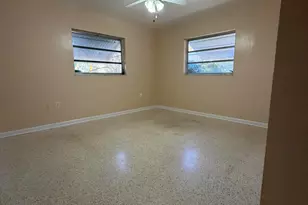 1016 Colonial Rd, Fort Pierce, FL 34950 - Photo 10