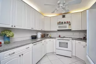 220 Richmond C, Deerfield Beach, FL 33442 - Photo 16