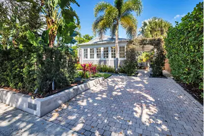 859 Sunset Road, West Palm Beach, FL 33401 - Photo 1