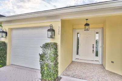 226 Moccasin Trail W, Jupiter, FL 33458 - Photo 14