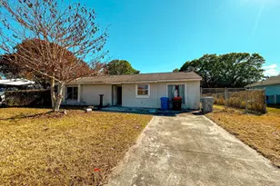 1355 23rd Pl SW, Vero Beach, FL 32962 - Photo 2