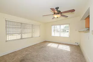 209 Oak Ln, Port Saint Lucie, FL 34952 - Photo 22