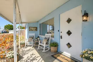 209 Oak Ln, Port Saint Lucie, FL 34952 - Photo 4