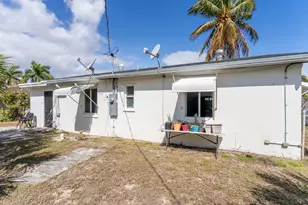 137 W 34th St, Riviera Beach, FL 33404 - Photo 24