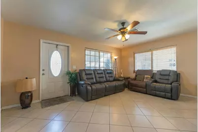 137 W 34th Street, Riviera Beach, FL 33404 - Photo 12