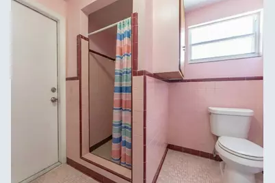 137 W 34th Street, Riviera Beach, FL 33404 - Photo 6