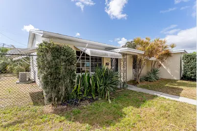 137 W 34th Street, Riviera Beach, FL 33404 - Photo 18