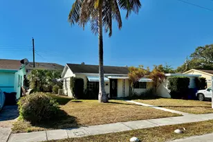 137 W 34th St, Riviera Beach, FL 33404 - Photo 2