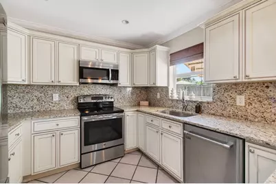 301 SE 8th Avenue, Deerfield Beach, FL 33441 - Photo 24