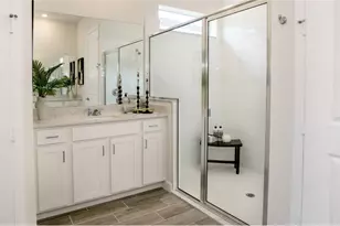 1340 SE Willow Oaks St, Port Saint Lucie, FL 34984 - Photo 8