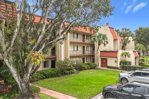 4545 Luxemburg Ct, Lake Worth Beach, FL 33467 - Photo 4