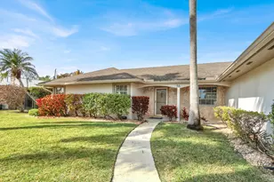 36 SE Saddleback Rd, Jupiter, FL 33469 - Photo 2